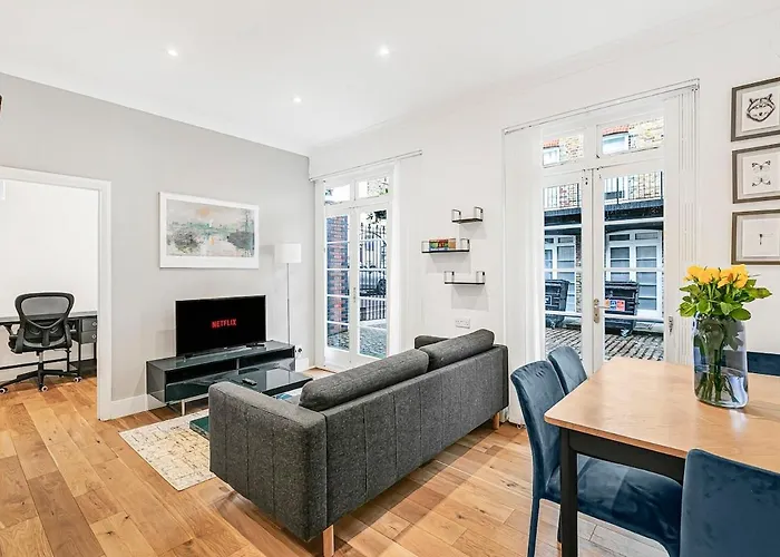 Luxury 2-Bed Gated Home - Next To Paddington Station
